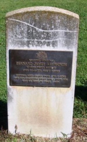 Grave of Bernard Ashworth, Woden Cemetery.