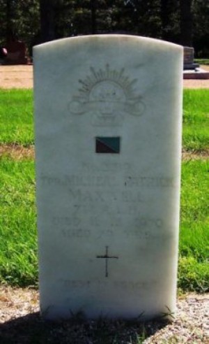 Grave of Mick Maxwell at Woden Cemetery.