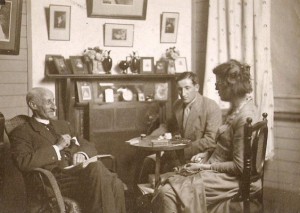 Harry Phillips (at centre). Image courtesy of Bill Chase.